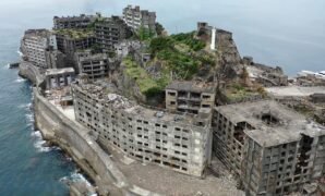 Ghost Towns of Tourism: Popular Hotspots That Are Now Abandoned Ghost Towns of Tourism: Popular Hotspots That Are Now Abandoned