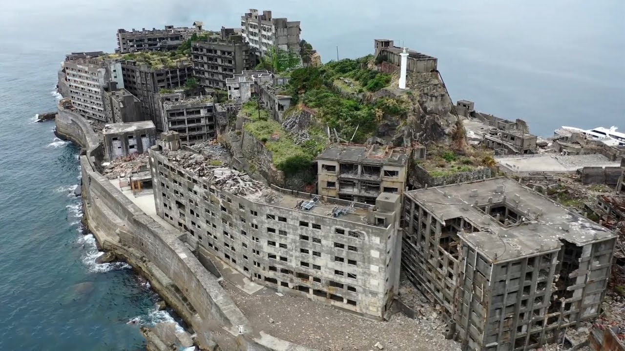 Ghost Towns of Tourism: Popular Hotspots That Are Now Abandoned